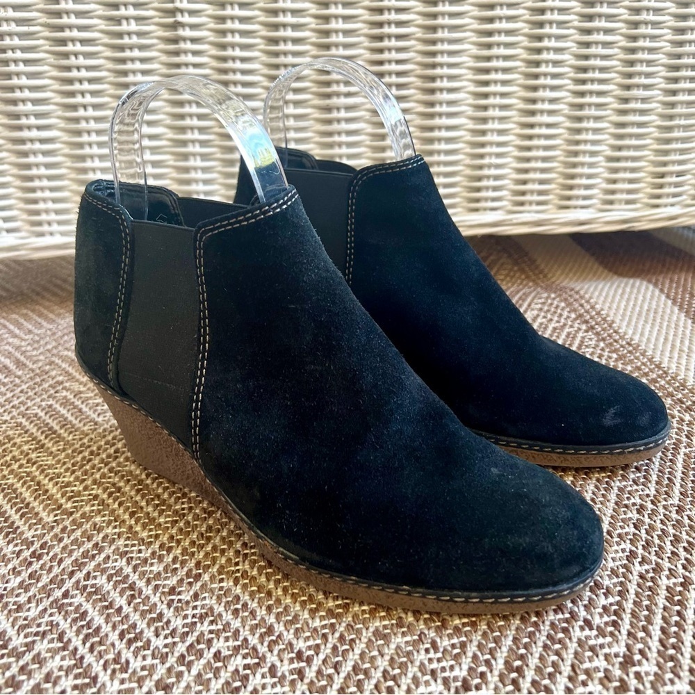 The FLEXX black suede wedge ankle boots pull on boho comfy casual leather size 7